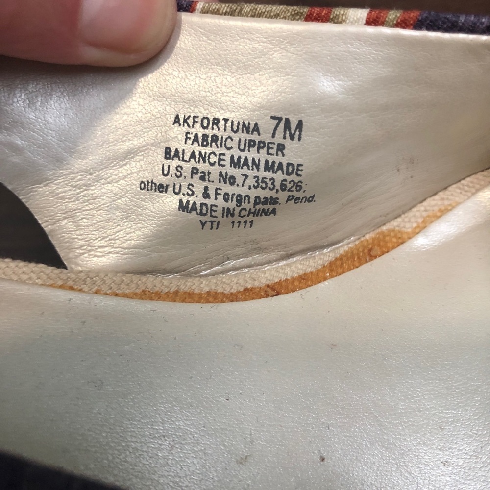 Striped Sling Back Wedges Size 7 - Picture 6 of 7
